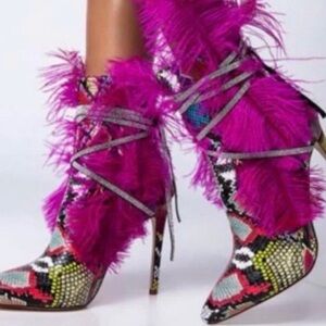 AKIRA Multicolor Feathered Heeled Boots 9
